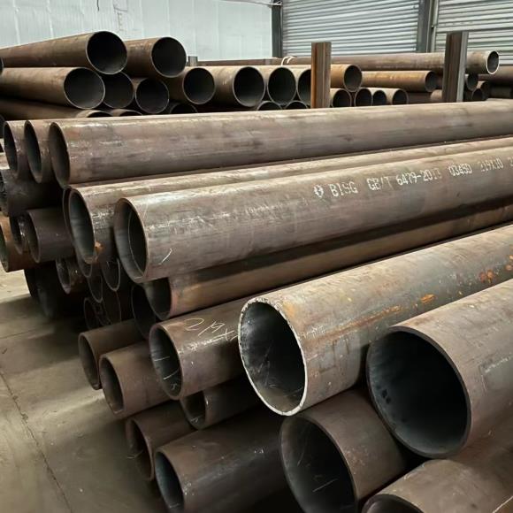 山東無(wú)縫鋼管廠(chǎng)規(guī)格多可定制